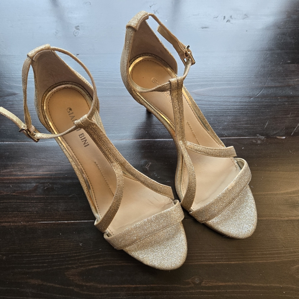 Gianni Bini Women's Gold Glitter Heels Shoes